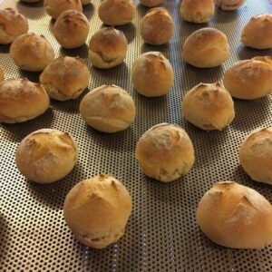 Brot-Shop-Rosinenbrötli